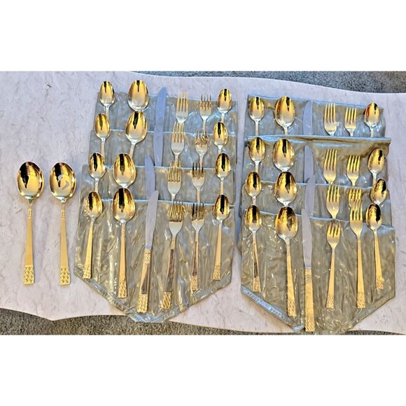 Supreme Cutlery By Towle 50 Piece Set Gold Plated Over Stainless Flatware Vtg - Picture 1 of 4